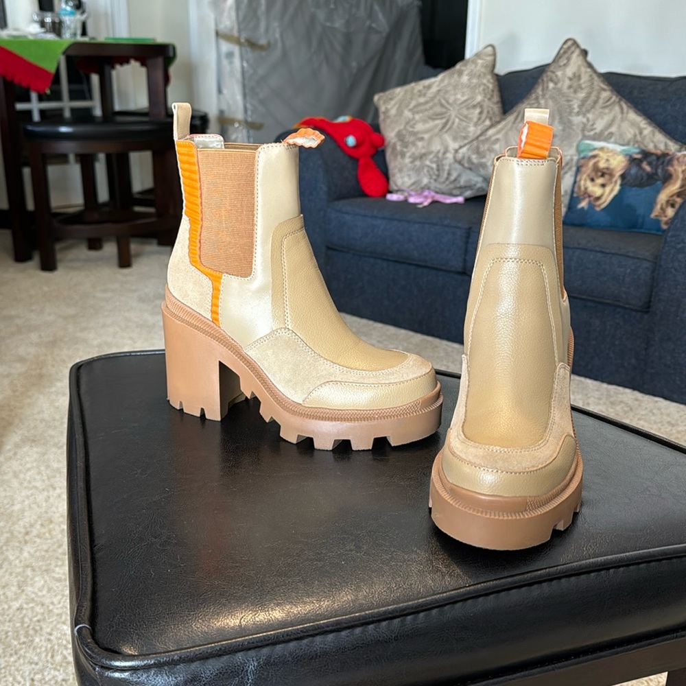 Steve Madden boots